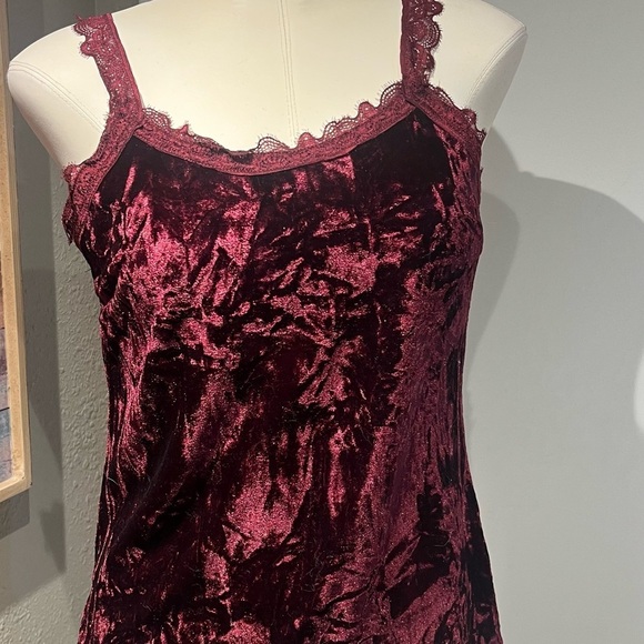 Paparazzi Red Velvet Tank Top with Lace Trim - Picture 9 of 9